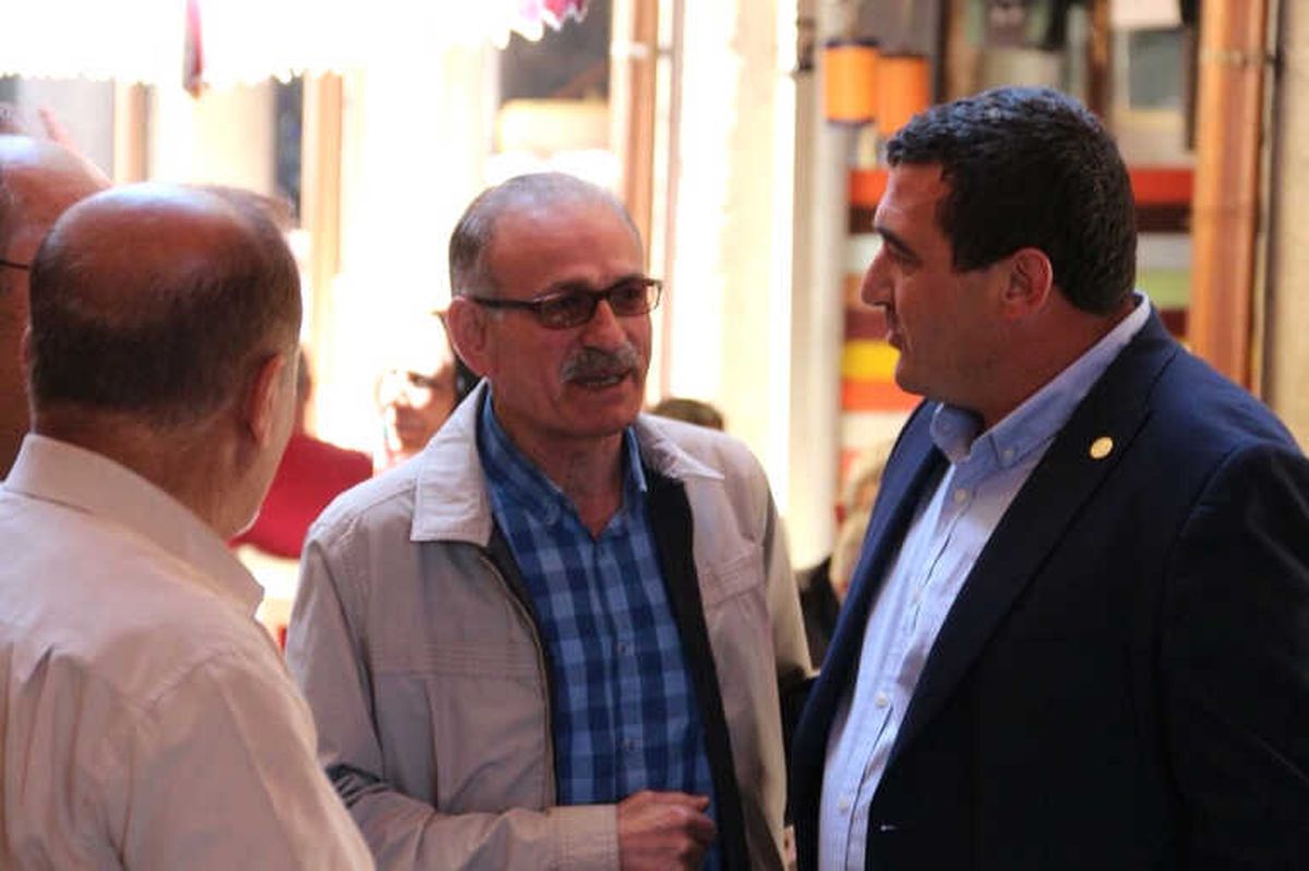 Bizim Ulaş" Köy Köy Kapı Kapı Geziyor