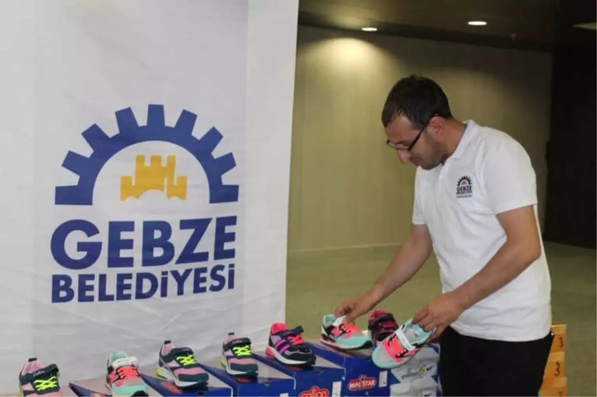 Gebze Belediyesi\'nden Çocuklara Bayram Hediyesi