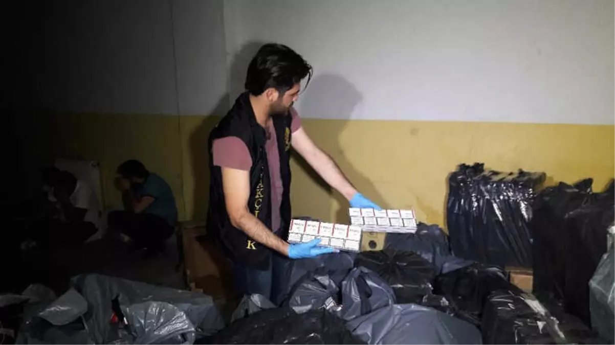 İstanbul\'da 550 Bin TL Değerinde Kaçak Sigara Ele Geçirildi