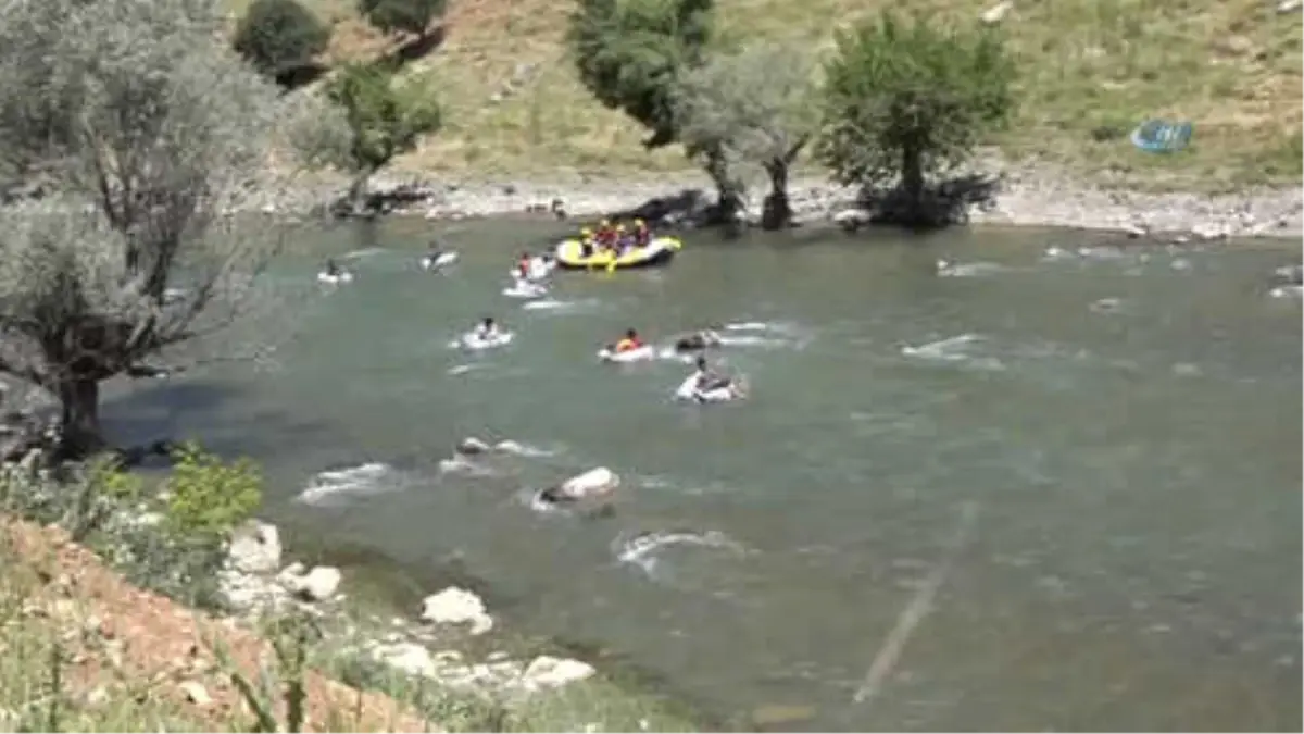 Kato Dağı Eteklerinde Rafting Heyecanı