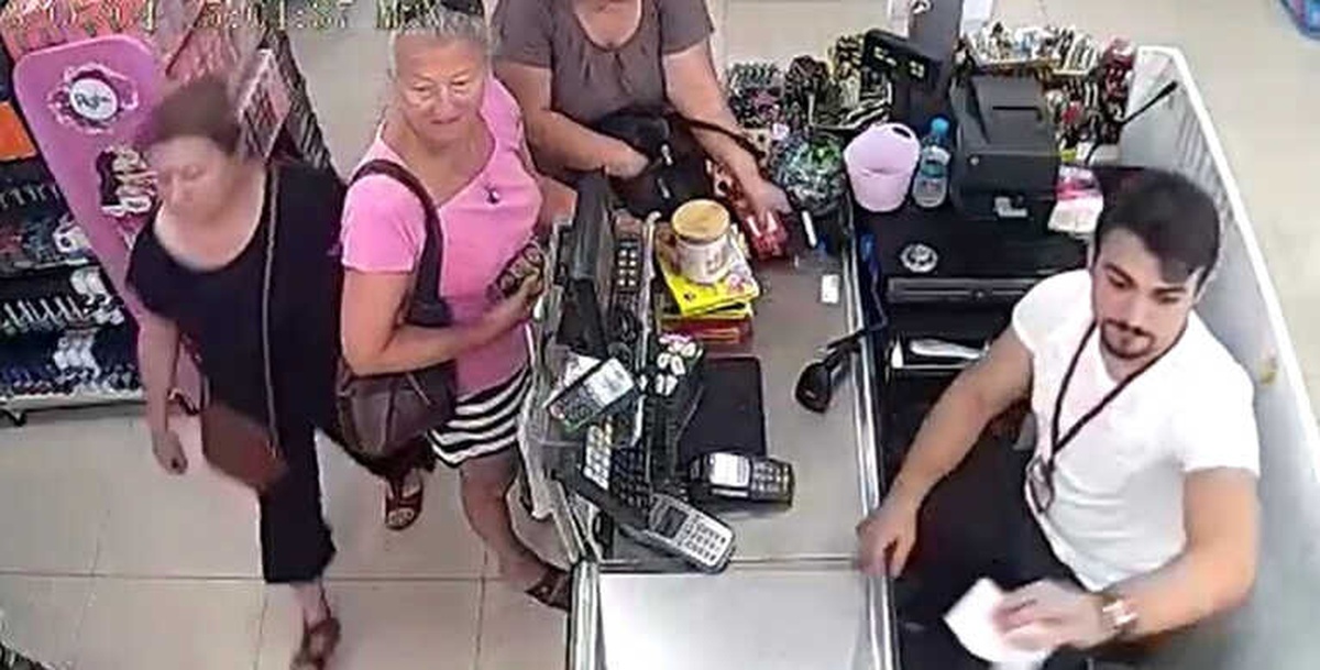 Alanya\'daki Cep Telefonu Hırsızlığı Güvenlik Kamerasında