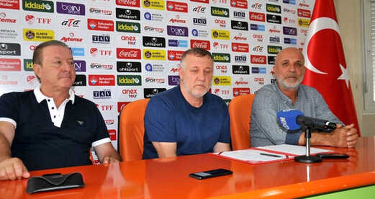 Alanyaspor, Mesut Bakkal ile Sözleşme Yeniledi