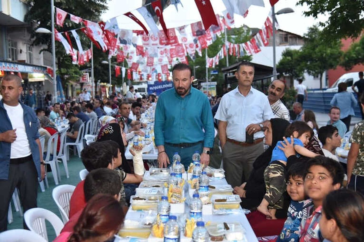 Alikahya İftar Yemeğinde Buluştu