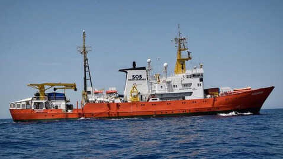 Aquarius Krizi Çözüldü, İtalya Sorumsuzlukla Suçlanıyor