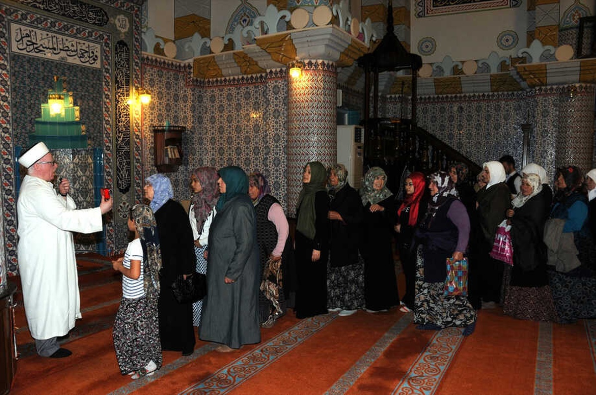 Bahşili\'de Sakal-ı Şerif Ziyarete Açıldı