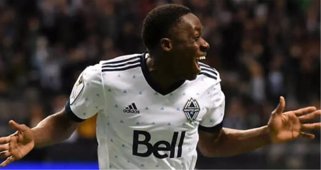 Beşiktaş, Alphonso Davies\'in Transferini Bitiriyor