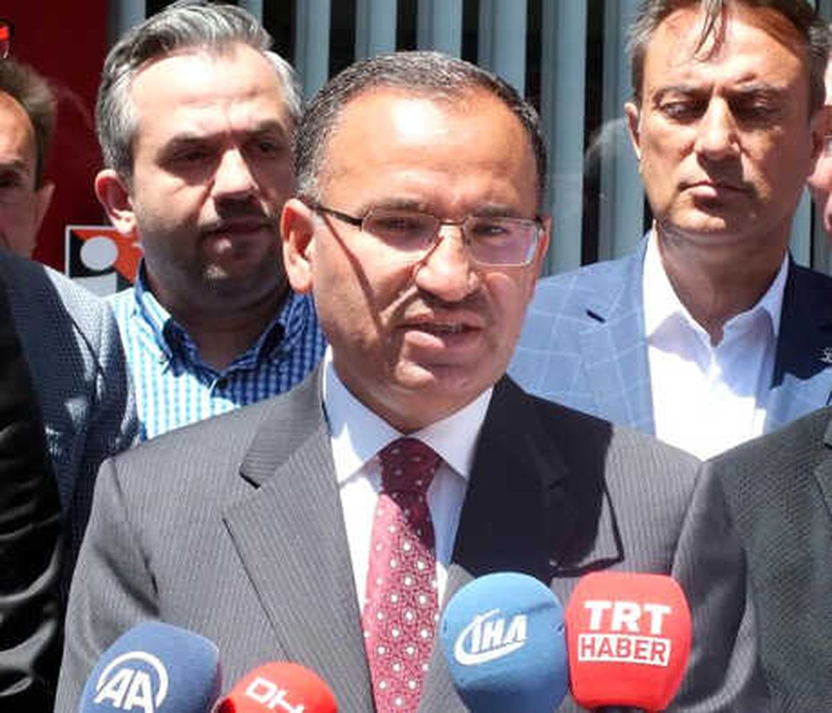 Bozdağ: Kılıçdaroğlu\'nun Erdemli Duruşunu İnce\'nin de Göstermesi Gerekirdi