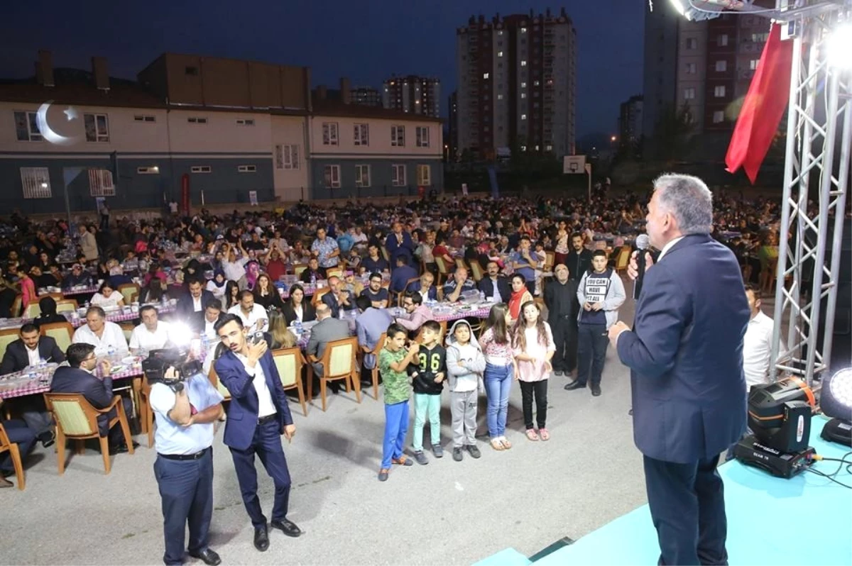 Büyükkılıç\'tan Tınaztepe Halkına Üç Yatırım Müjdesi