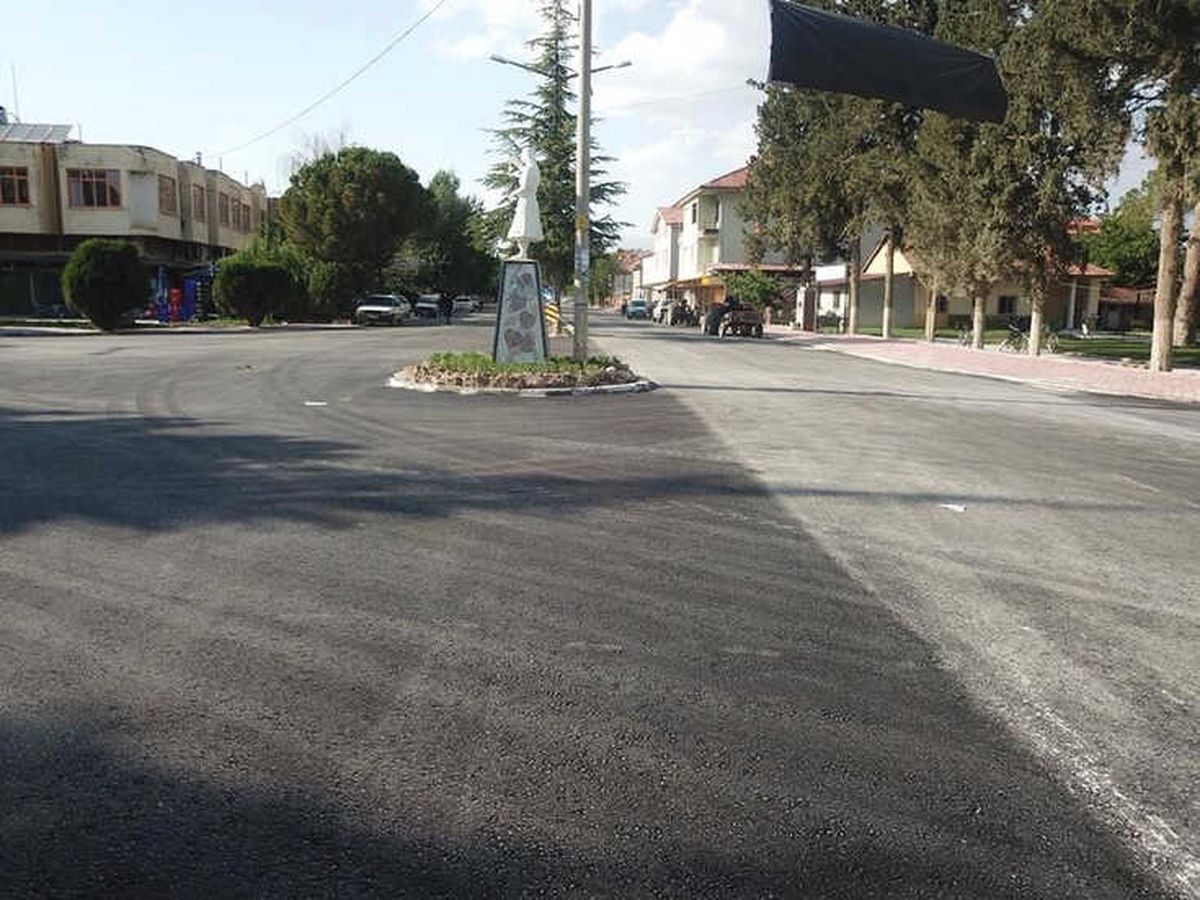 Çivril\'de Alt ve Üst Yapı Çalışmaları Devam Ediyor