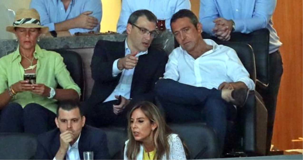 Fenerbahçe Sportif Direktörü, Barcelonalı Paco Alcacer İçin Teklifte Bulunacak