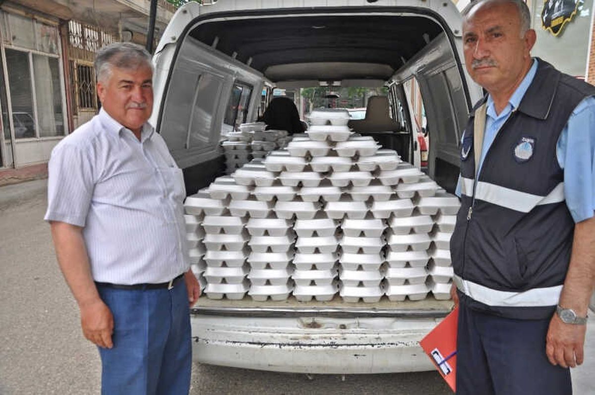 İftar Yemekleri Evlere Götürülüyor