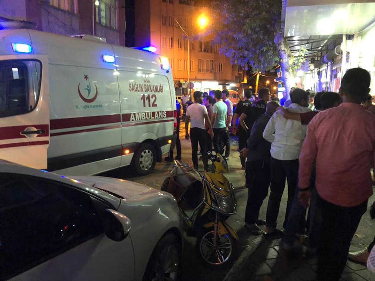 İki Grup Arasında Sopalı Kavga: 1 Yaralı
