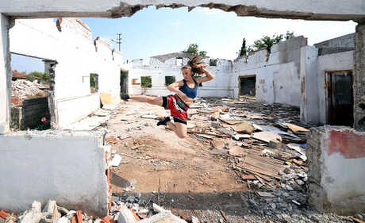 İki Kez Yanan Dilara Pes Etmedi, Şampiyonluk Sevinci Yaşadı