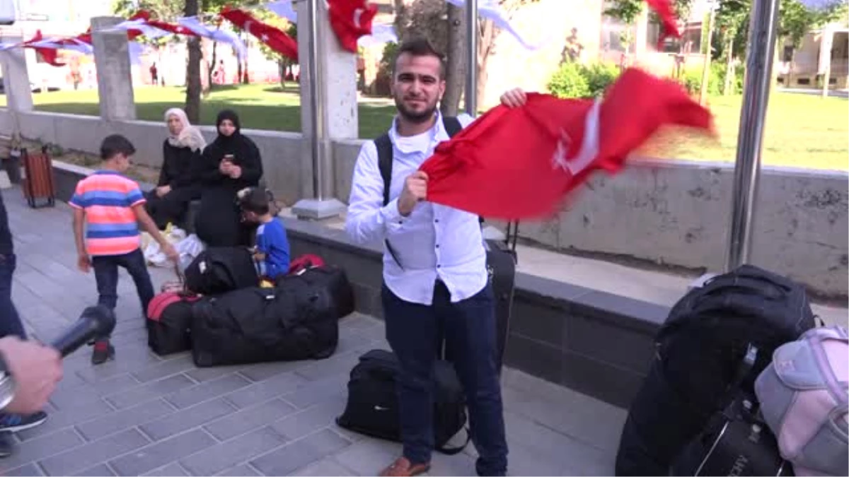 İstanbul Suriyelilerin Bayram Öncesi Vatana Dönüşleri Hızlandı