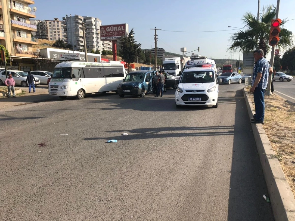 İzmir\'de Trafik Kazası: 1 Yaralı