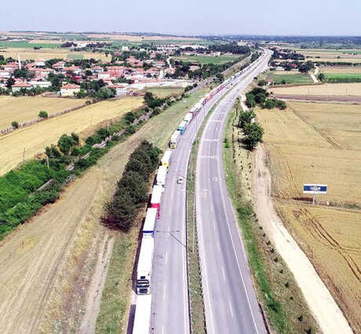 Kapıkule\'deki Kuyruk Nedeni \'İhracat Artışı\'