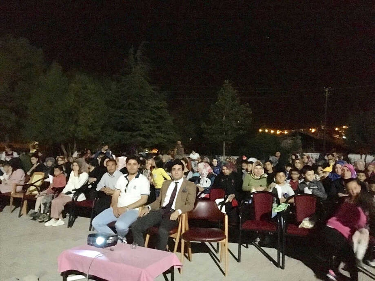Karakeçili\'de "Açık Hava Sineması" Etkinliği