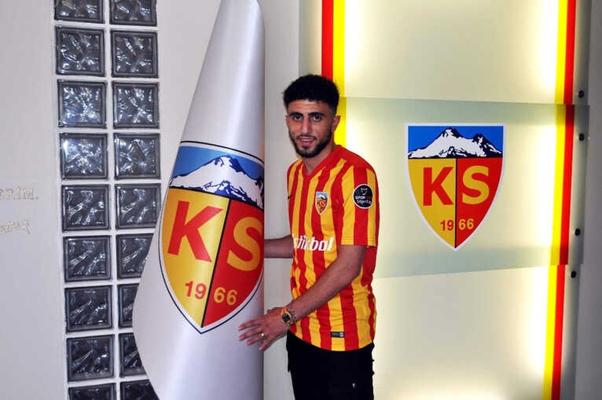 Kayserispor, Feyenord\'dan Bilal Başacıkoğlu\'nu Transfer Etti