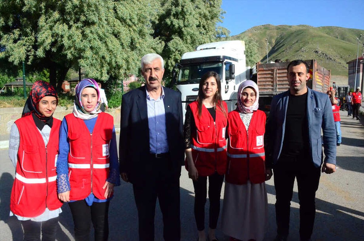 Kızılay\'dan Bin 300 Aileye Gıda Yardımı