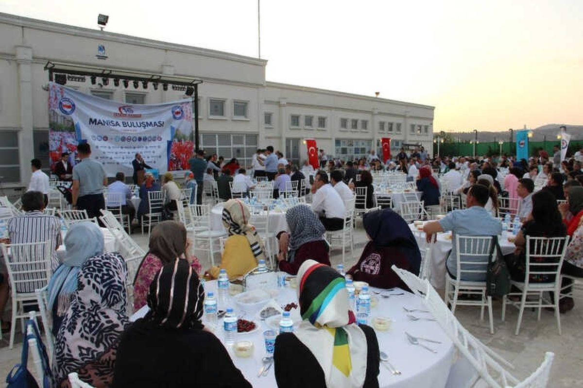 Memur-Sen Üyeleriyle İftarda Buluştu