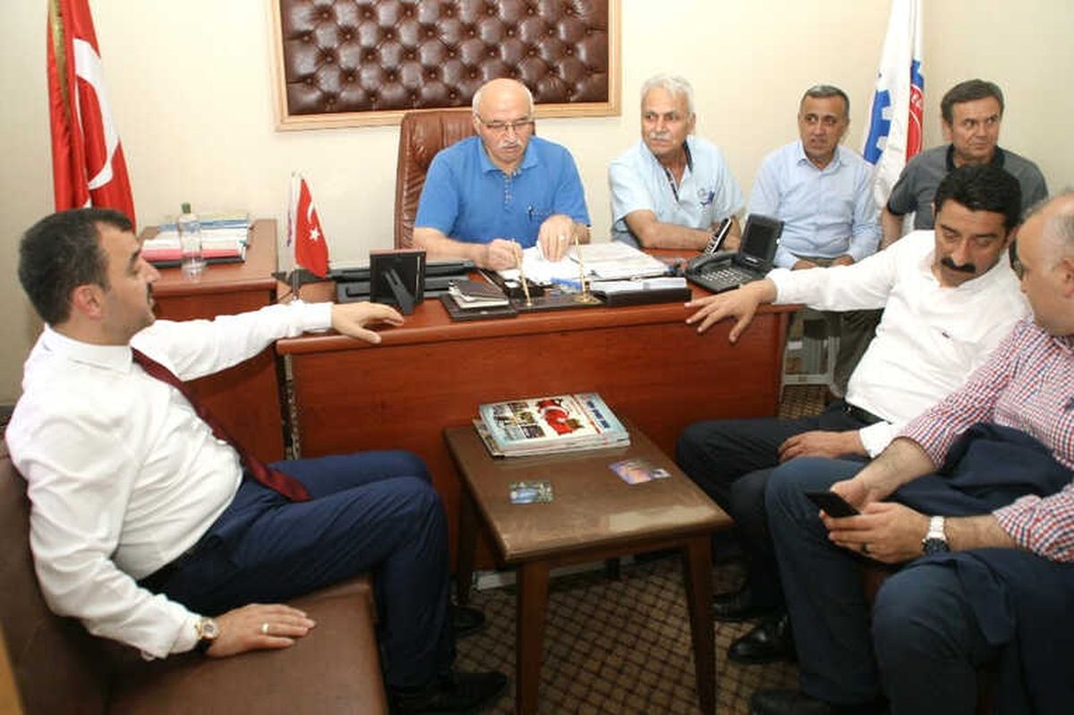 Milletvekili Çolakoğlu Devrek\'te Sivil Toplum Kuruluşlarından Destek İstedi