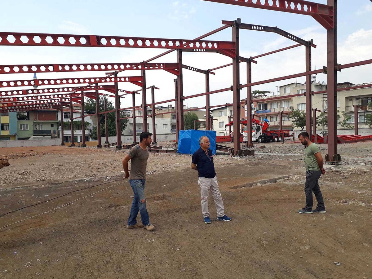 \'Nafiz Gürman Pazar Yeri\' İnşası Hızla Devam Ediyor