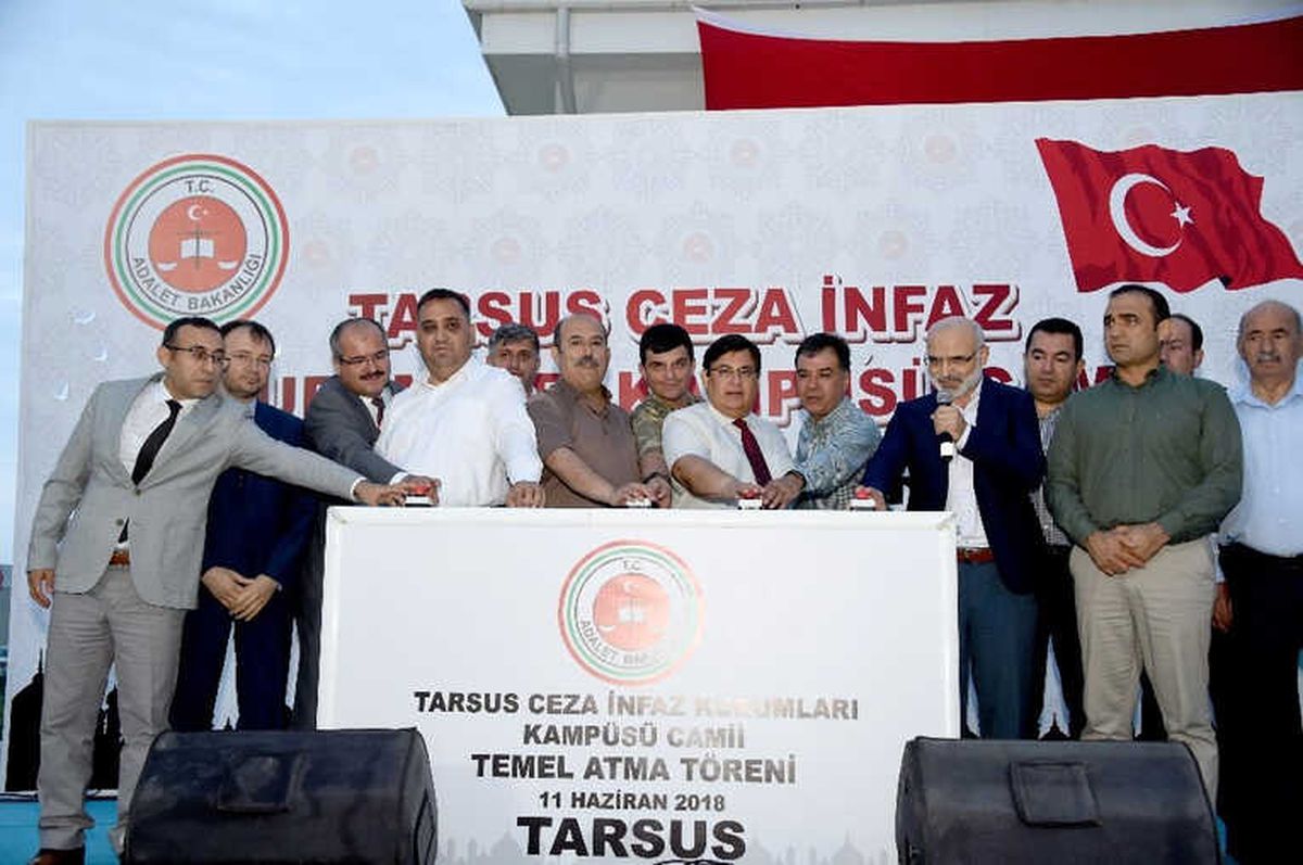 Tarsus\'ta Cezaevi Kampüsünde Yapılacak Caminin Temeli Atıldı