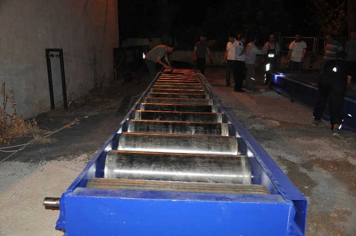 Taş Kırma Makinesi Silindirlerinden Uyuşturucu Hap Fışkırdı