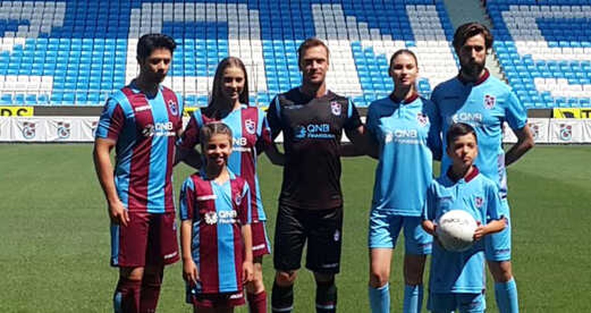 Trabzonspor, Yeni Formalarını Basın Toplantısında Tanıttı