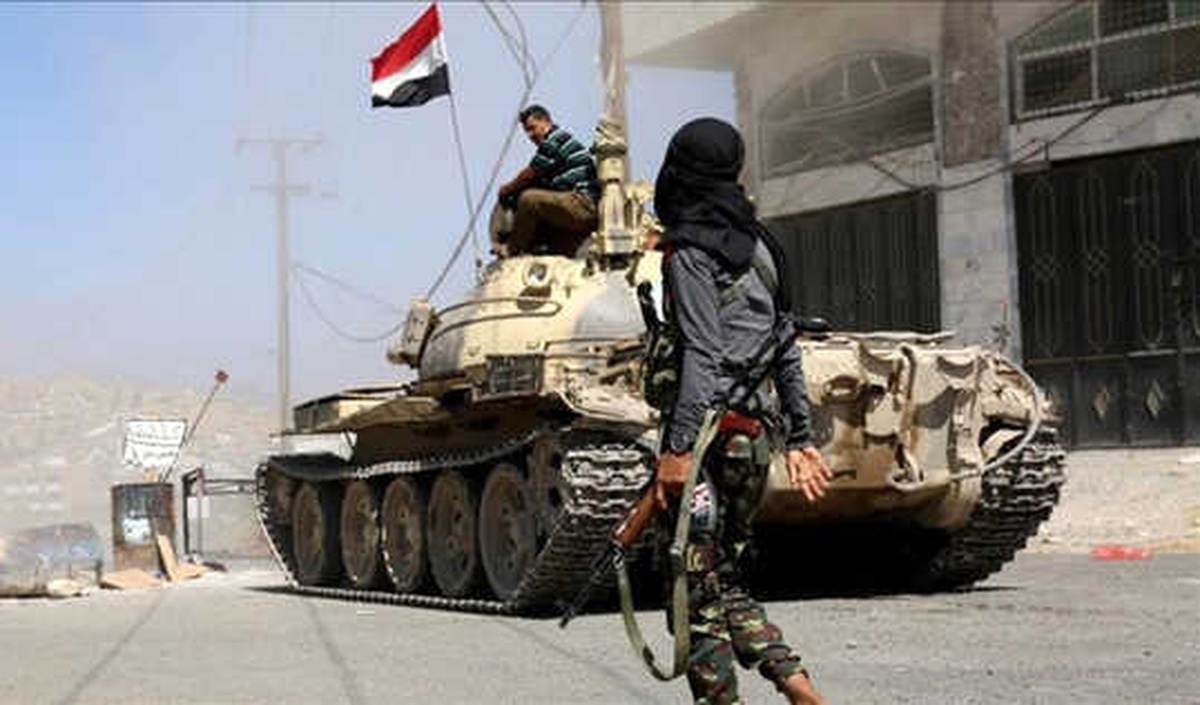 Yemen\'de Ordu Birlikleri ile Husiler Arasında Çatışma