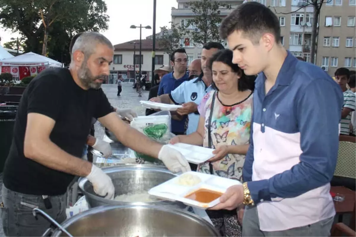 Zırhlıoğlu Seçim Çalışmalarına Hız Kesmeden Devam Ediyor