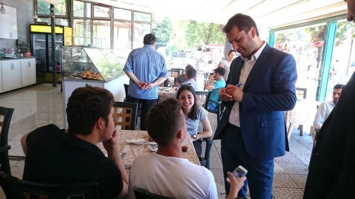 Zonguldak\'ta "Ak Gençlikten Çarşı Turu"