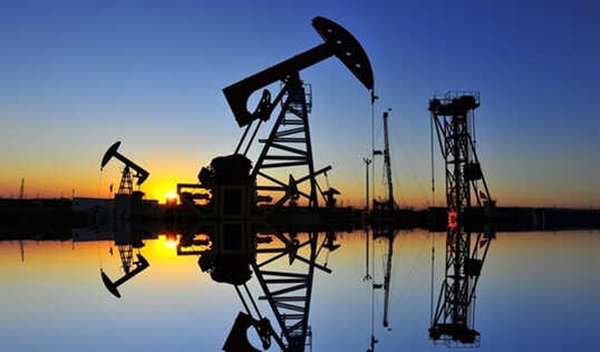 ABD Petrol Fiyatları Tahminini Revize Etti