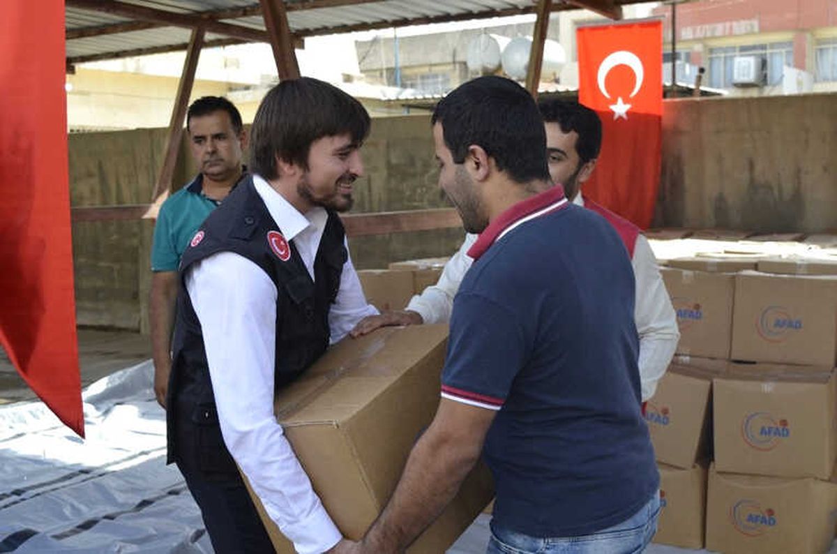 Afad, Erbil\'de 500 Aileye Yardım Dağıttı