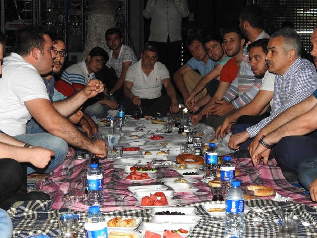 Ak Partili Savaş; "Gençlere Değer Veriyoruz"