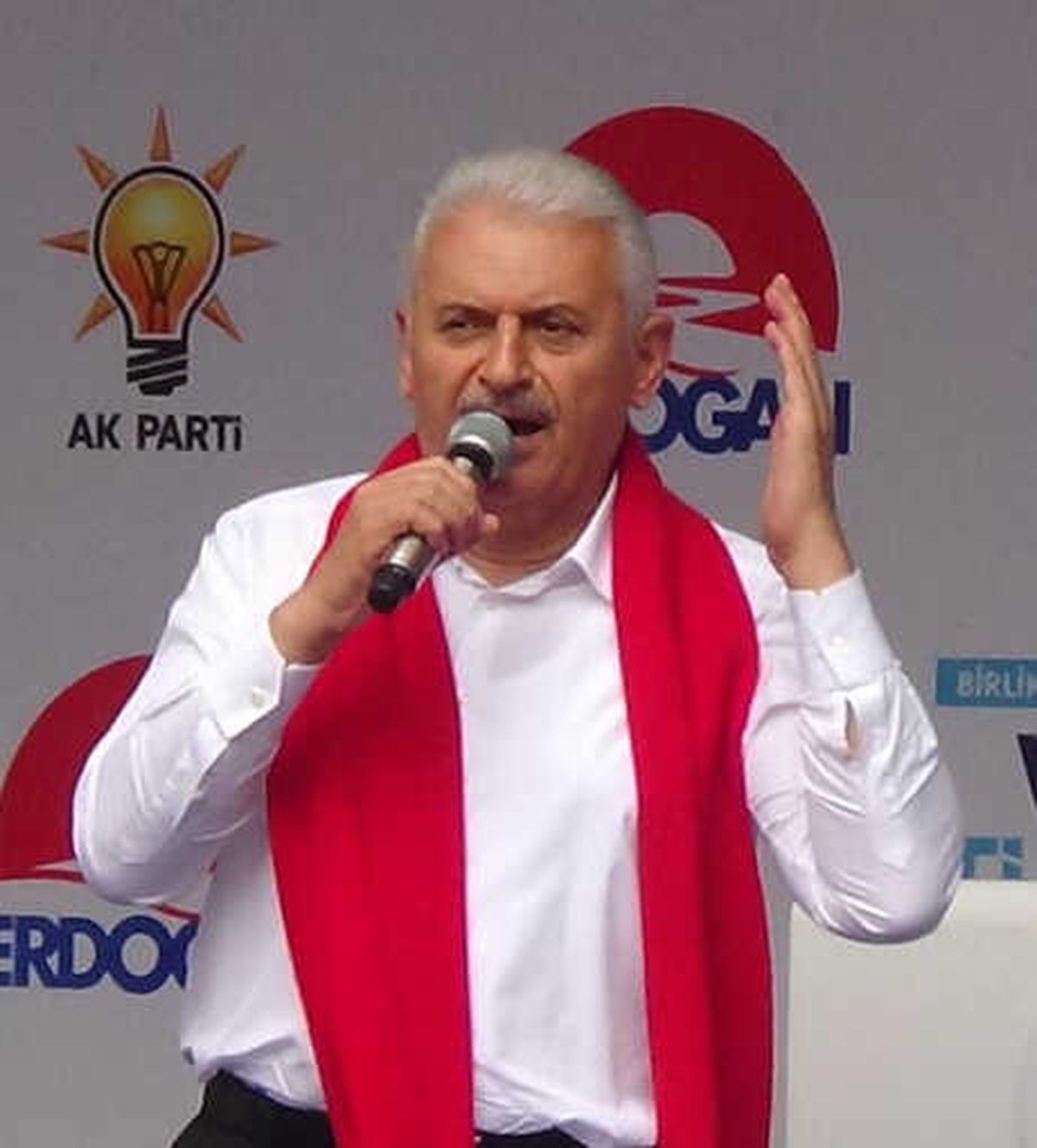 Başbakan Yıldırım: Kandil\'deki Terör Gruplarının Başlarını Ezeceğiz (2)