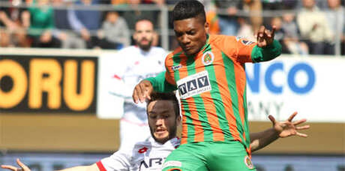 Beşiktaş, Junior Fernandes\'in Peşinde