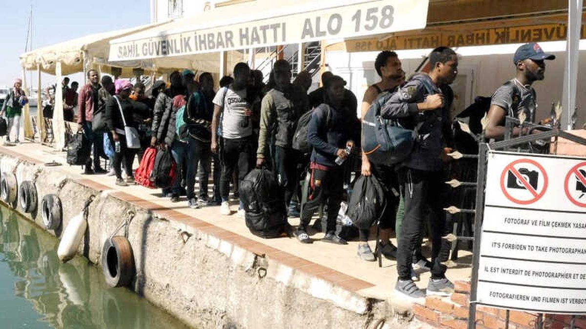 Çanakkale\'de 43 Kaçak Göçmen Yakalandı