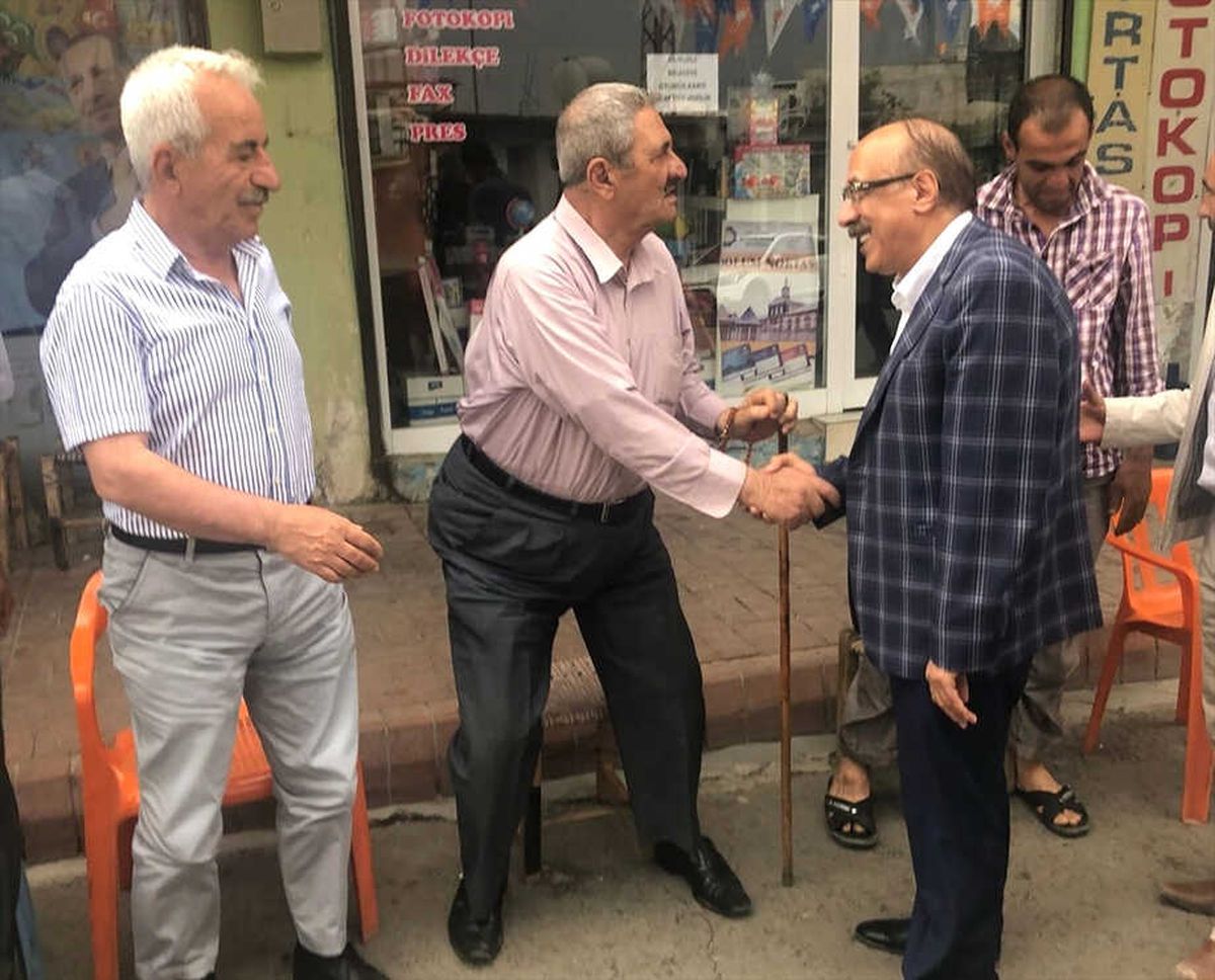 Diyarbakır Milletvekili Adayı Yılmaz, Eğil\'de Halkla Buluştu