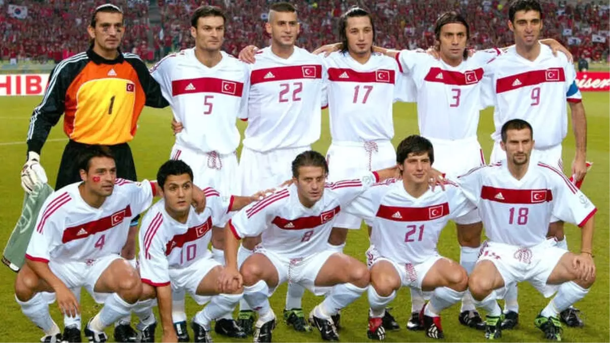 Türkiye\'ye Futbolda En Büyük Başarısını Yaşatan 2002 Dünya Kupası Kadrosu Şimdi Ne Yapıyor?