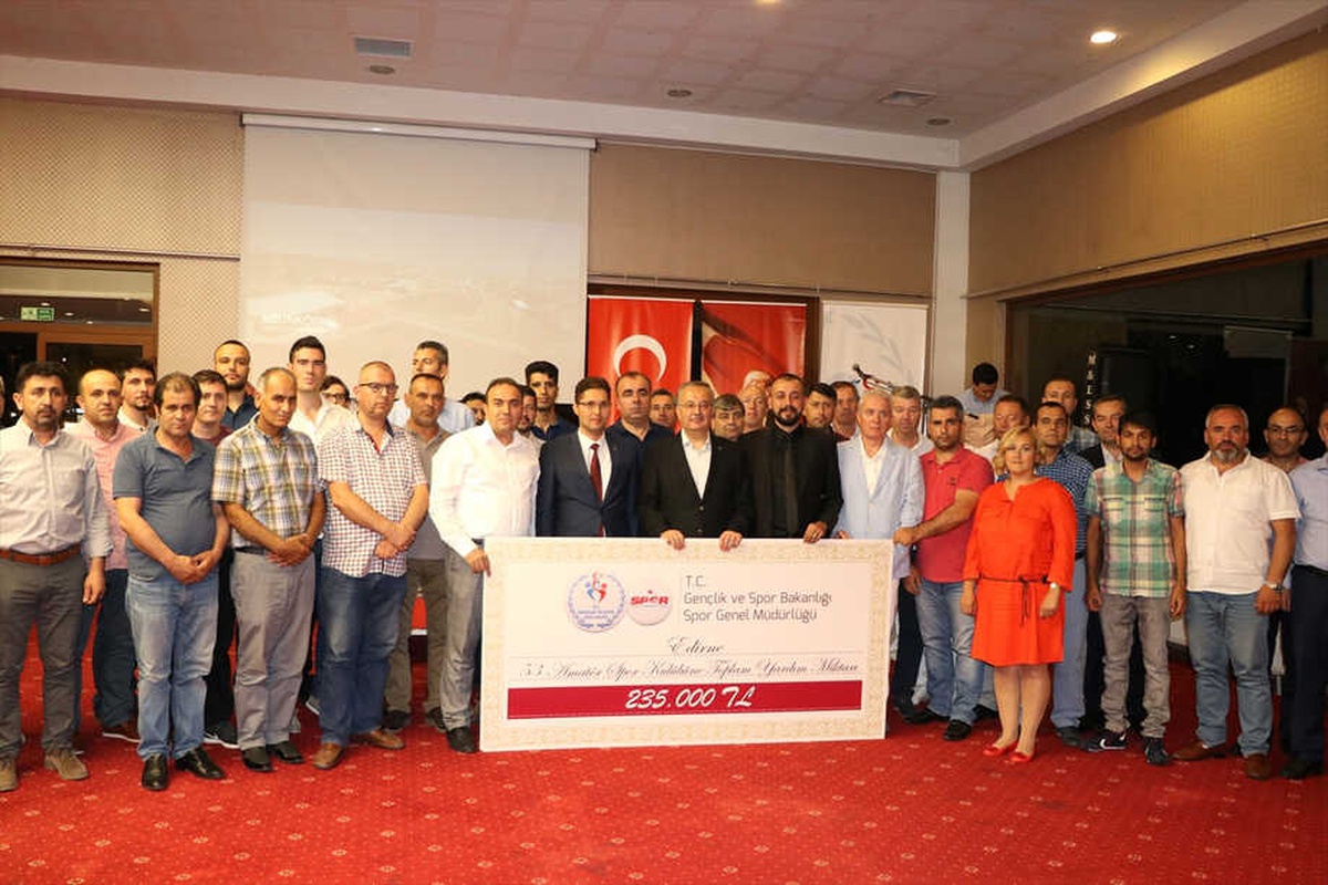 Edirne\'de Amatör Spor Kulüplerine Destek