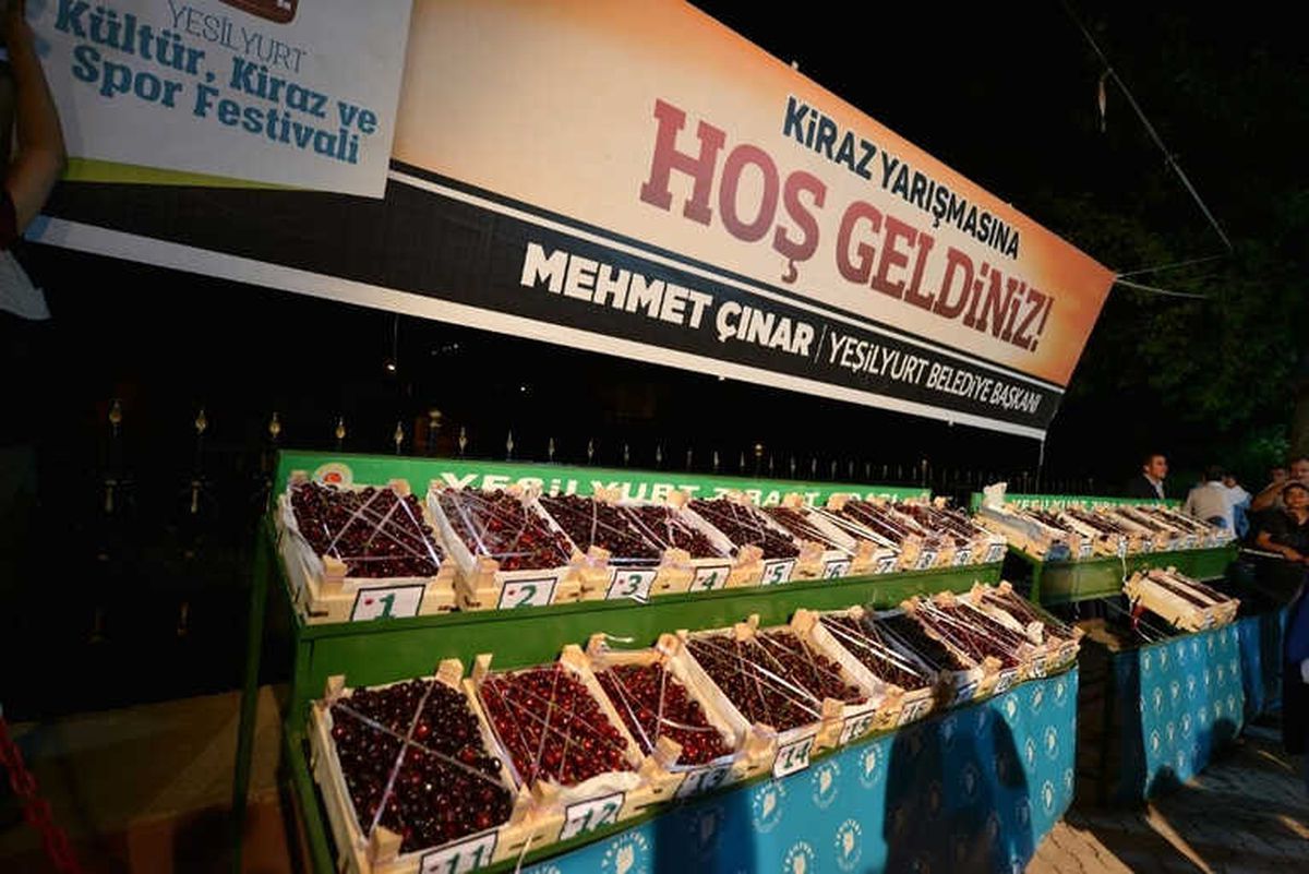 En İyi Kiraz" ve "En Bakımlı Kiraz Bahçesi" Yarışmasında Ödüller Dağıtıldı