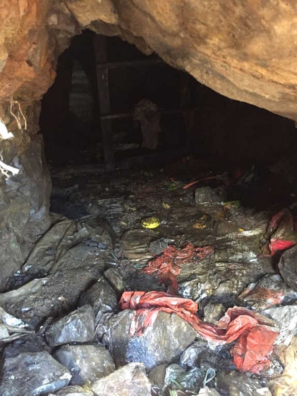 Erzurum\'da PKK\'ya Ait Sığınak Ele Geçirildi