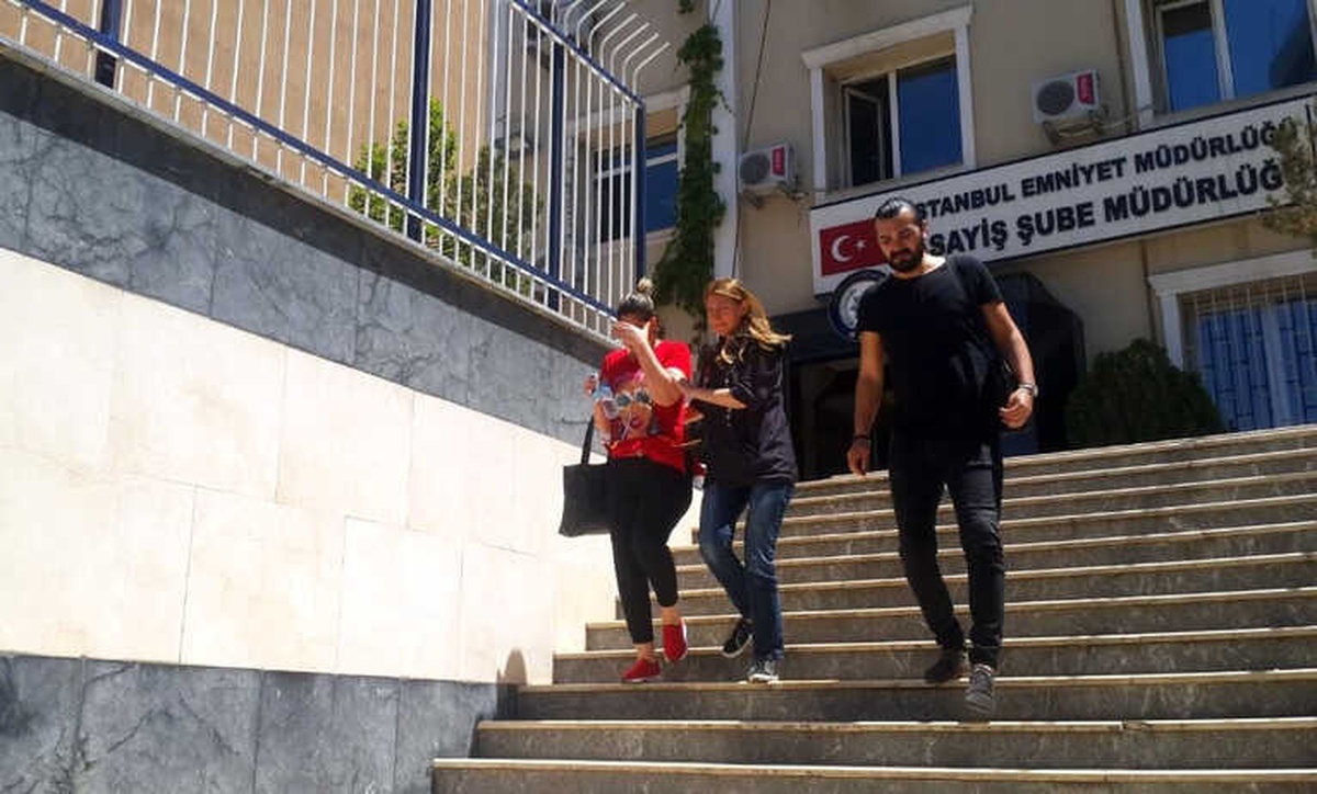 Fatih\'te Bavuldan Çıkan Cesetle İlgili Gözaltına Alınanlar Adliyede