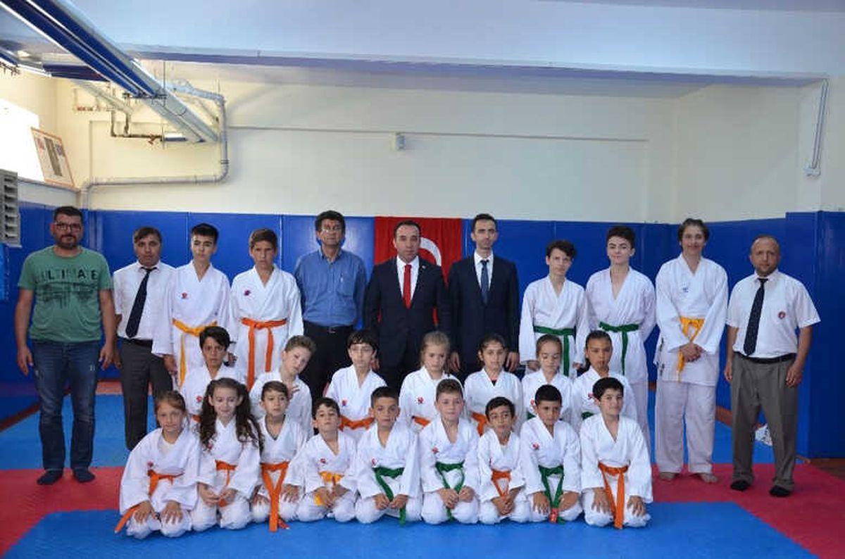 Karate Kuşak Terfi Sınavı Yapıldı