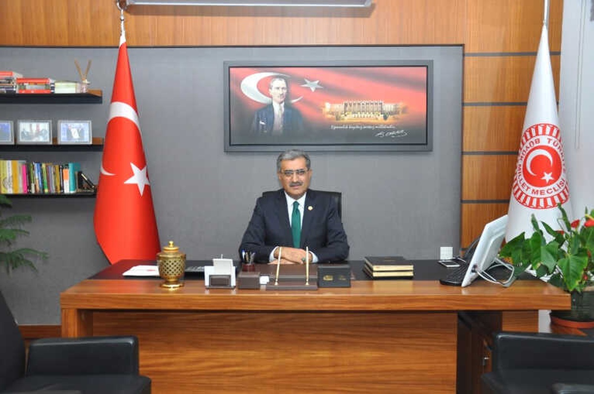 Konuk: "Bayram Coşkusu Demokrasi Şöleni ile Sürecek"