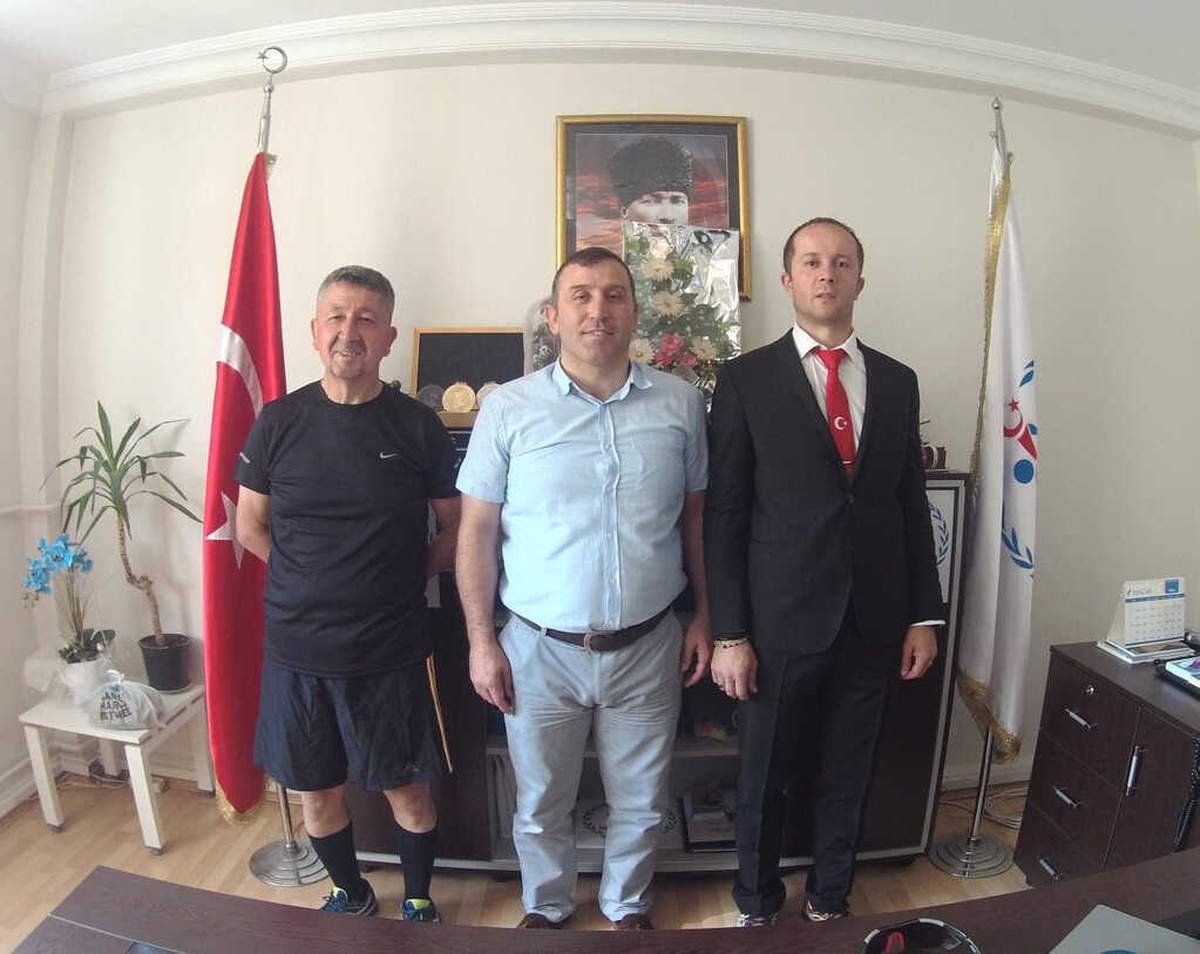 Maratoncular, Gebze İlçe Spor Müdürü\'nü Ziyaret Etti