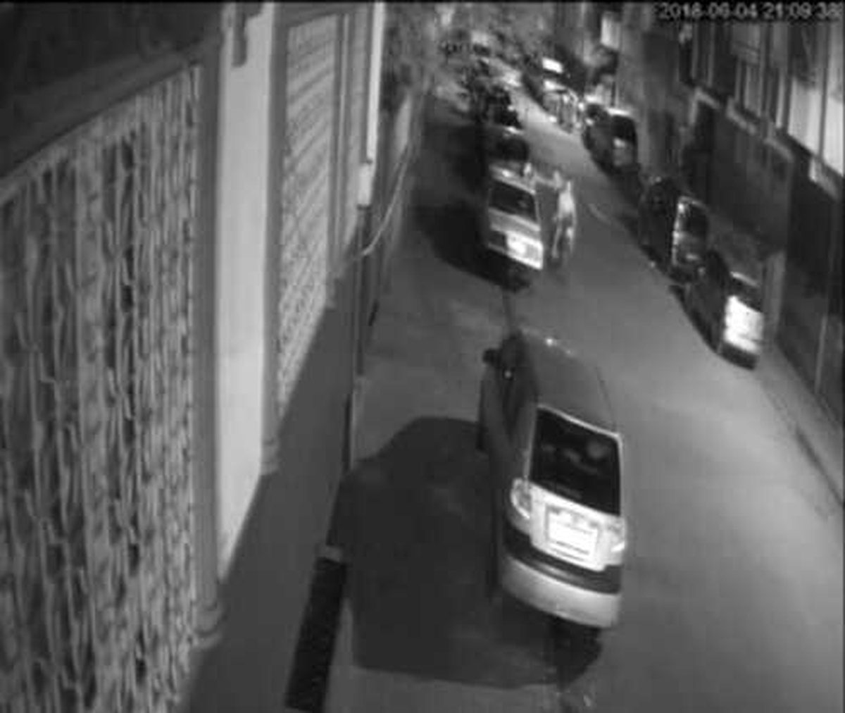 Önce Güvenlik Kamerasına Sonra Polise Yakalandı