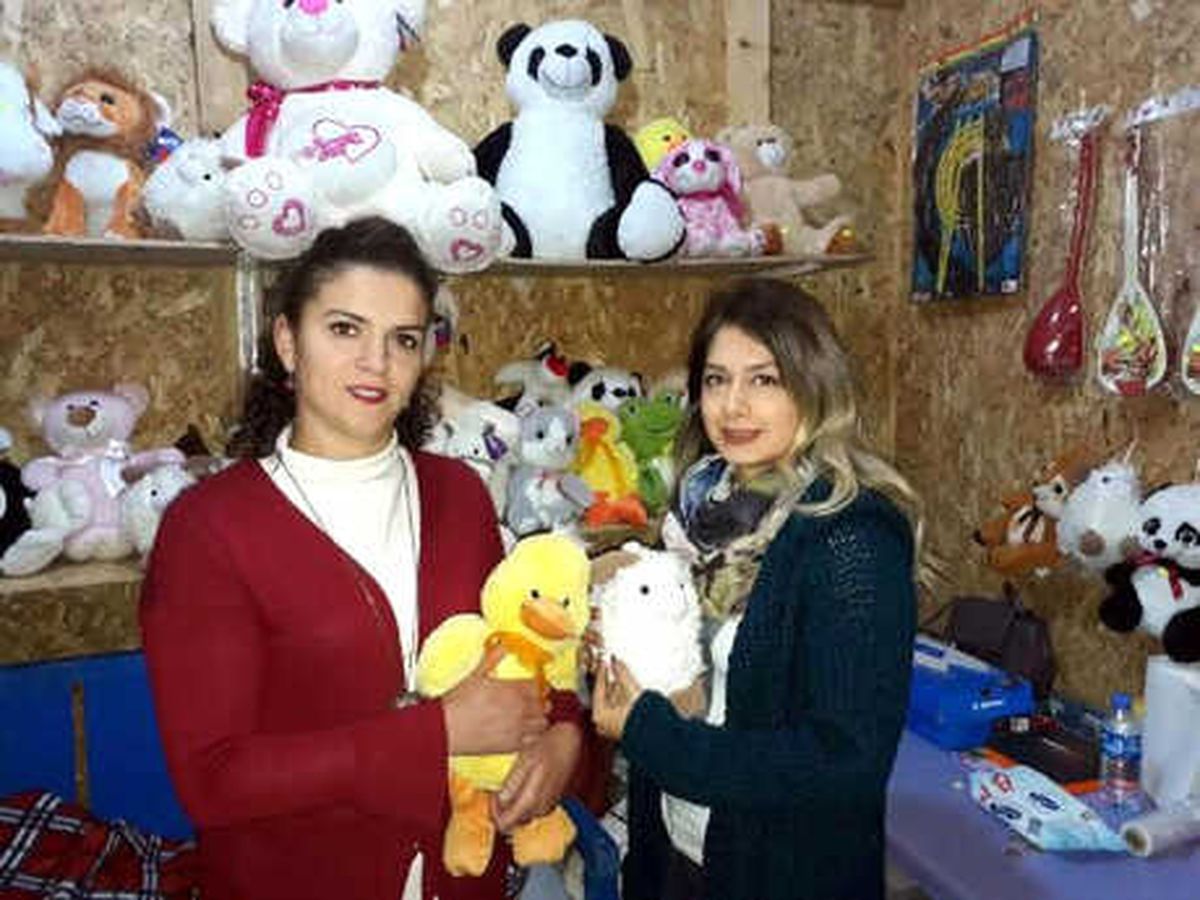 Polis Memuru ve Öğretmenden, Ercişli Çocuklara Oyuncak