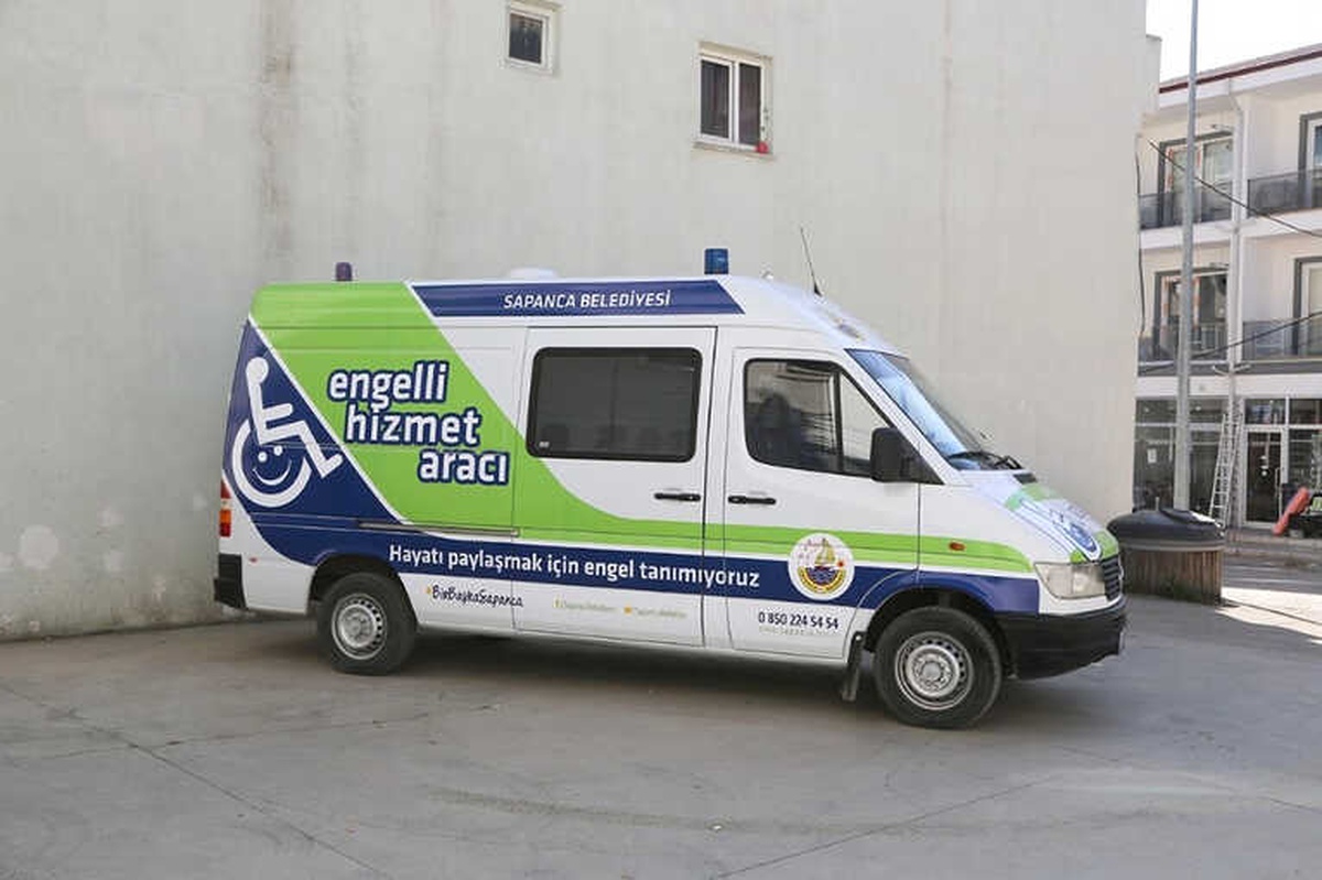 Sapanca\'da "Engelli Hizmet Aracı" Hizmet Vermeye Başladı